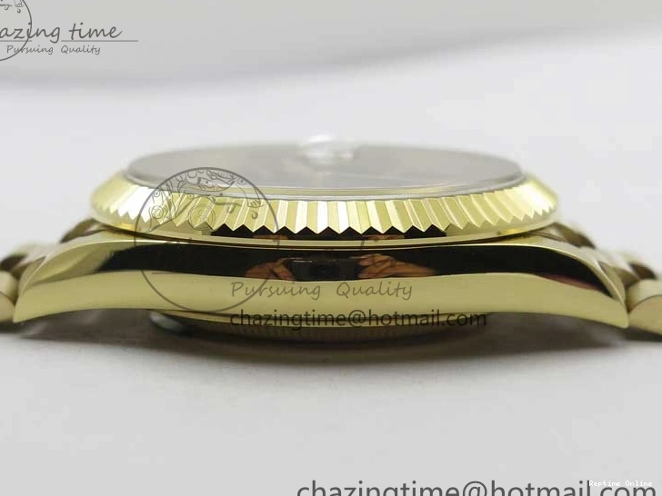 0116 Day-Date 40mm 228239 BP New Dial Version 904 YG Silver Roman Markers Dial on SS President Bracelet A Popular 2806